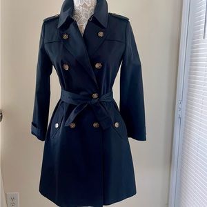 Black Trench coat Talbots size 4, ( like 4-6) belt buckle lost,good condition